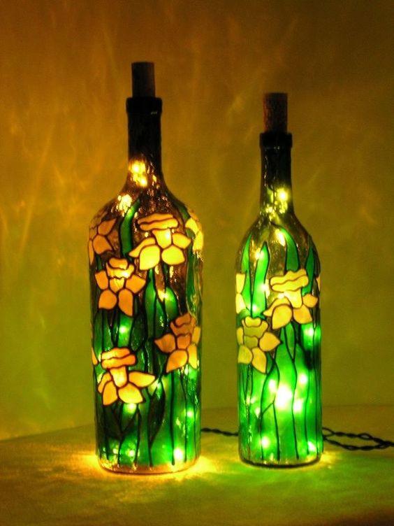 The discarded empty bottles that you throw away, you certainly don’t know, they were made into lamps with a price of 1,000 yuan.
