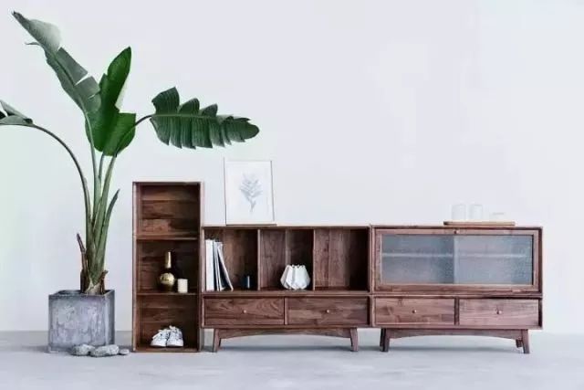 Show different styles of charm with wooden furniture