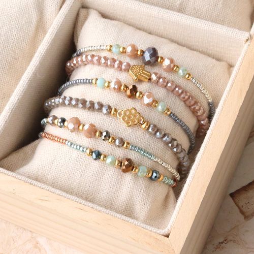 35 different styles of bracelets Elegant and charming bracelets