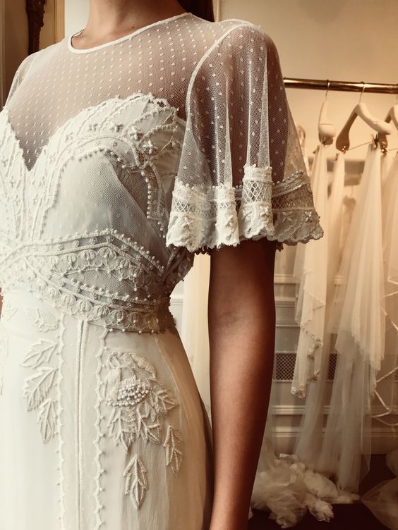 35 TOTALLY UNIQUE FASHION FORWARD WEDDING DRESSES Fabulous wedding dress,silk chiffon wedding dress,wedding dress ideas.